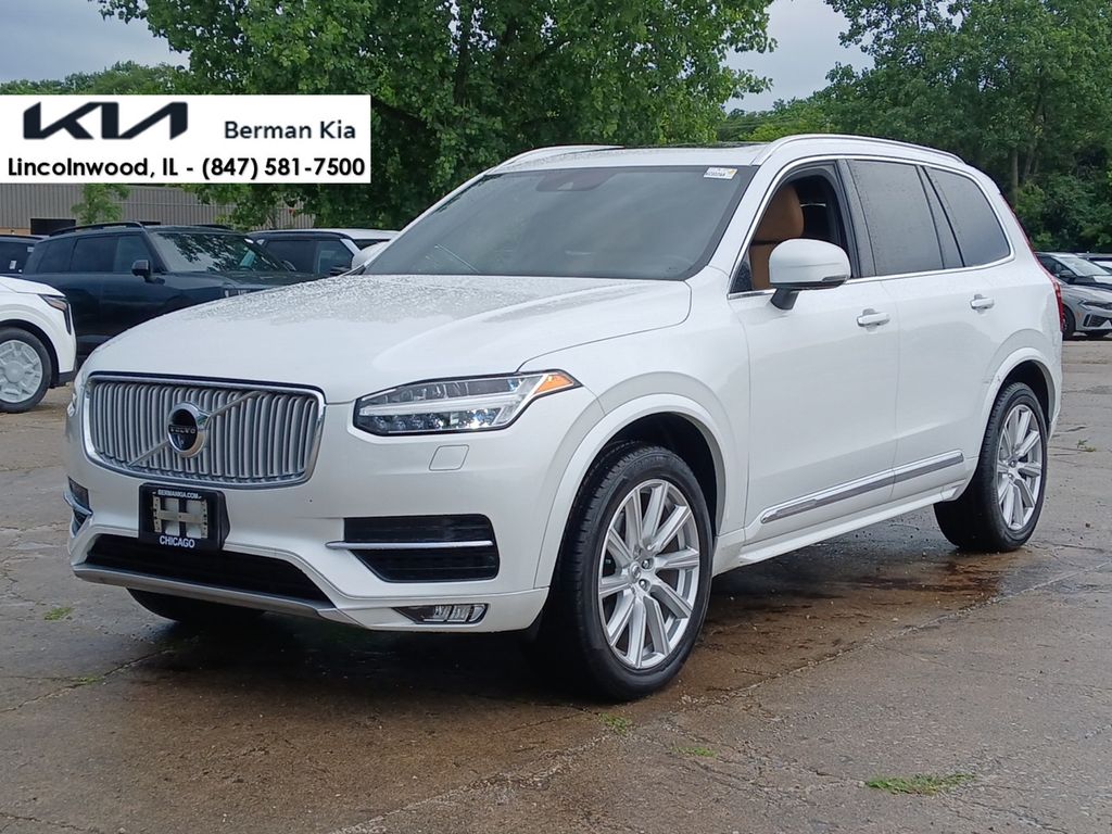 White 2016 Volvo XC90 T6 Inscription AWD SUV / Crossover All-Wheel Drive Automatic