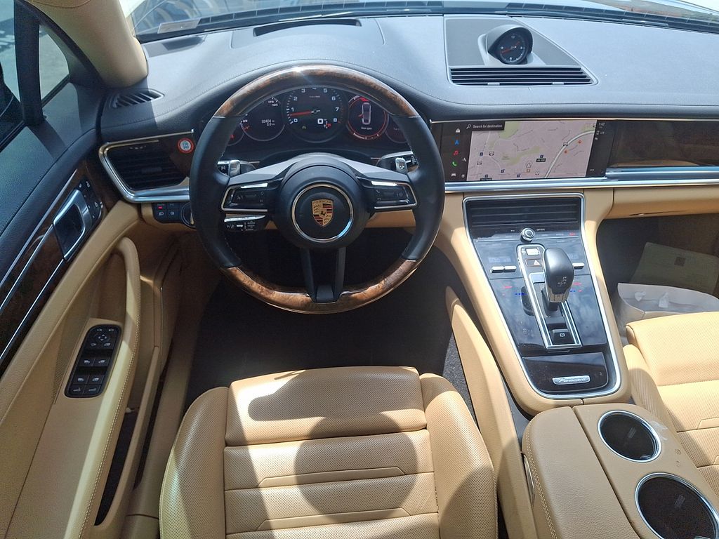 Thumbnail: 2023 Porsche Panamera - 15
