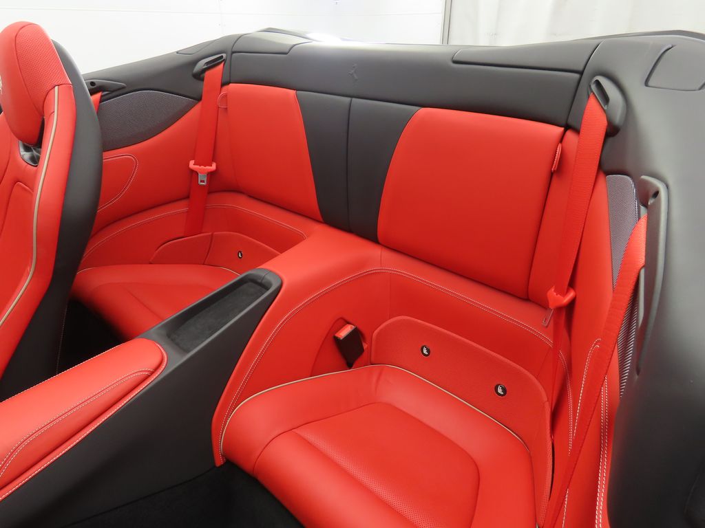 2019 Ferrari Portofino  28