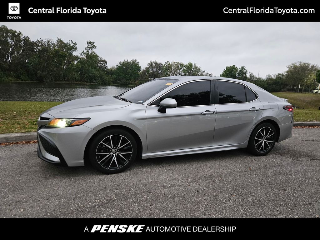 2021 Toyota Camry SE -
                Orlando, FL