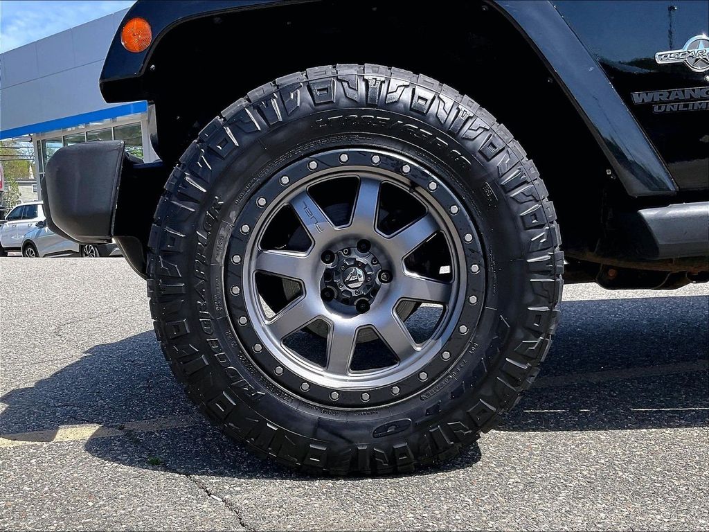 2015 Jeep Wrangler — photo 7