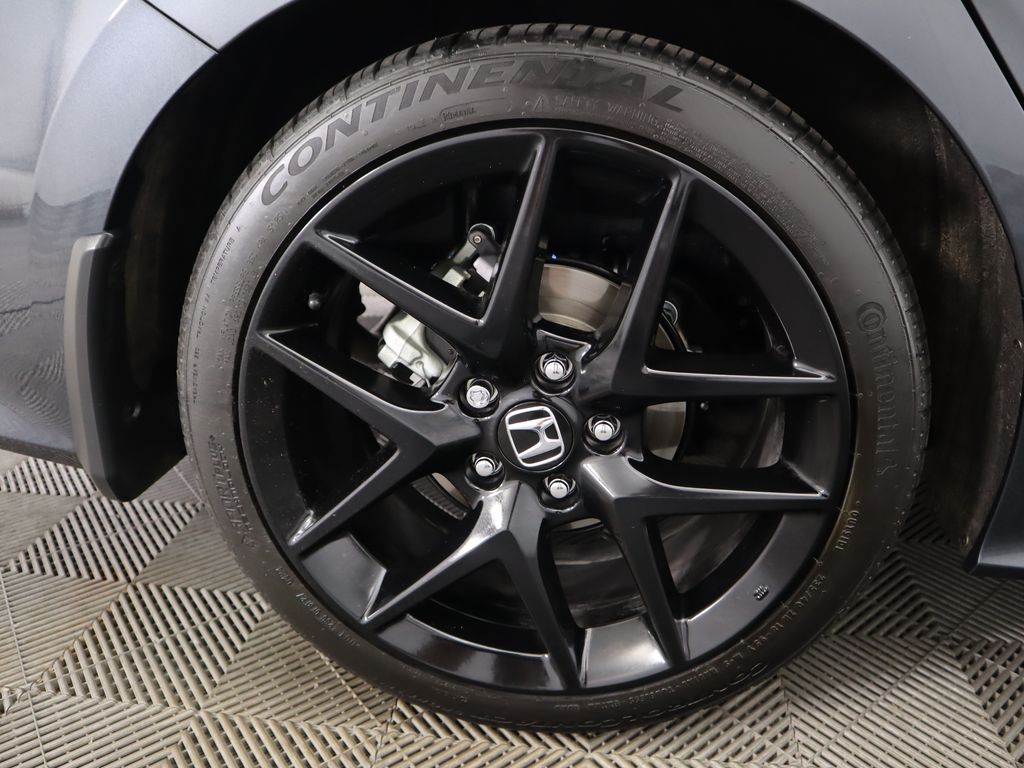 2025 Honda Civic Sport 32