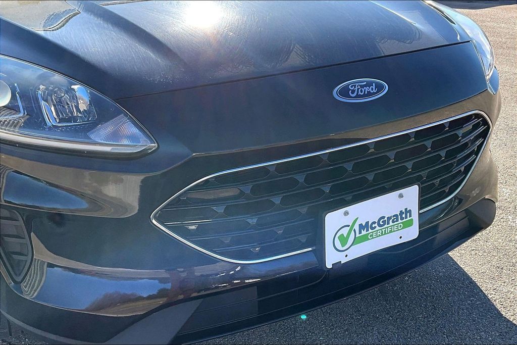 Certified Used 2021 Black Ford SE Hybrid image 29