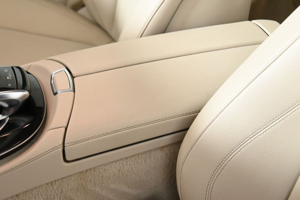 Thumbnail: 2018 Mercedes-Benz E-Class - 26