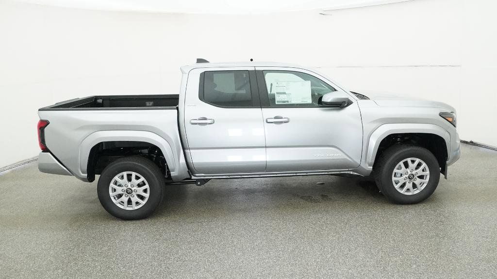 Thumbnail: 2025 Toyota Tacoma - 21