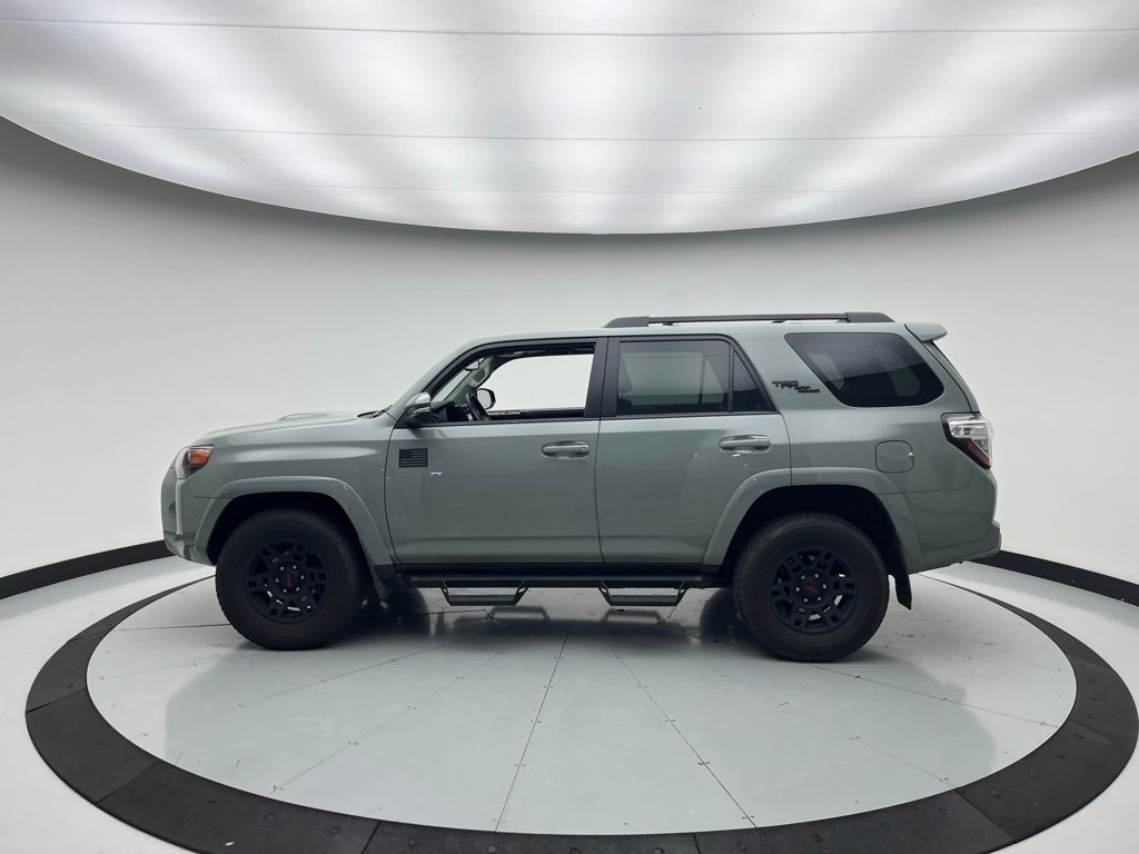 Thumbnail: 2023 Toyota 4Runner - 10