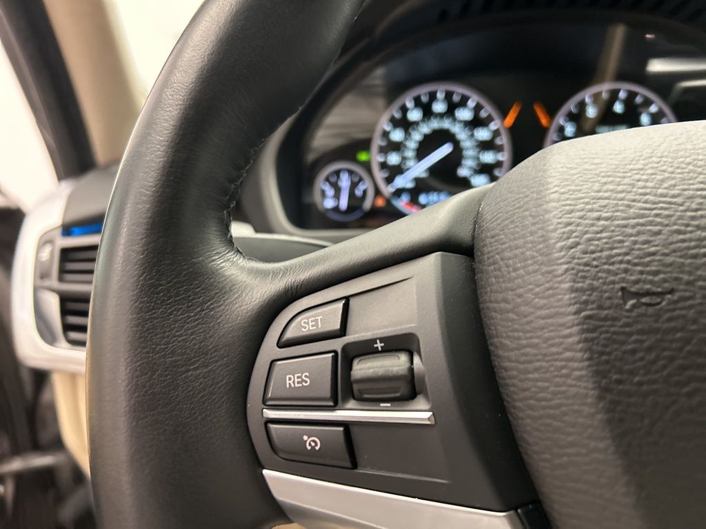 Thumbnail: 2016 BMW X5 - 15