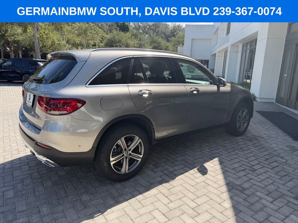 Used 2022  Mercedes-Benz GLC 300 image 11