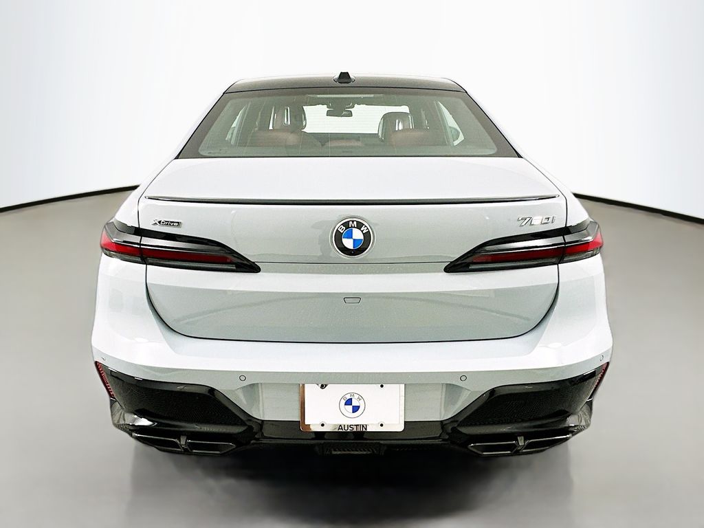 Thumbnail: 2025 BMW 7 Series - 6