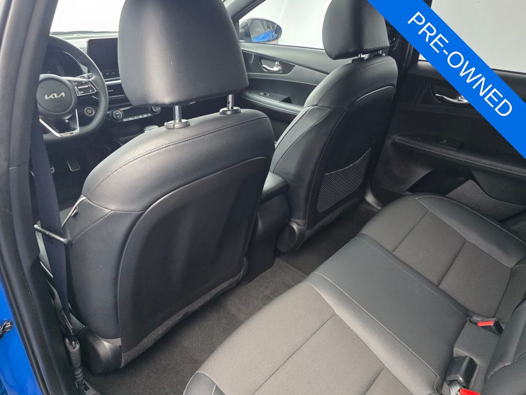 Used 2023 Blue Kia GT-Line image 15