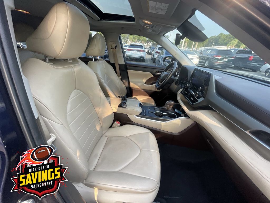 Used 2022 Toyota Highlander SUV