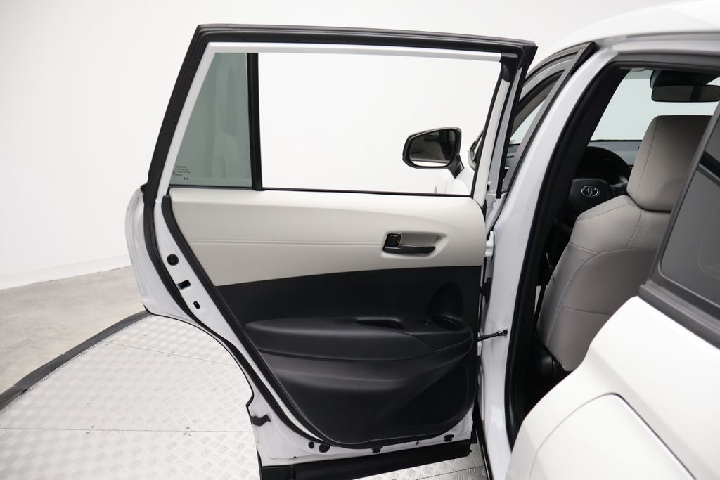 Thumbnail: 2023 Toyota Corolla Cross - 21