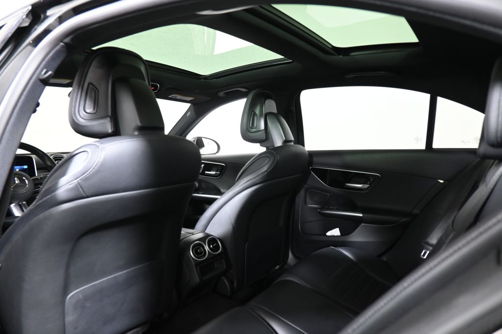 Thumbnail: 2022 Mercedes-Benz C-Class - 6