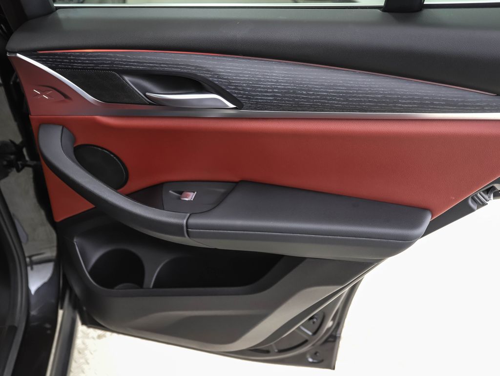 Thumbnail: 2022 BMW X3 - 25