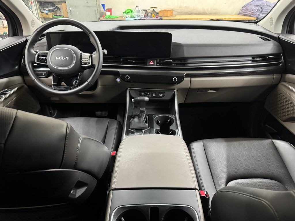 2025 Kia Carnival LXS