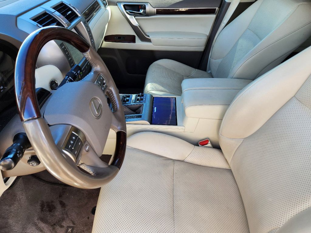 2018 Lexus GX 460 Luxury 13