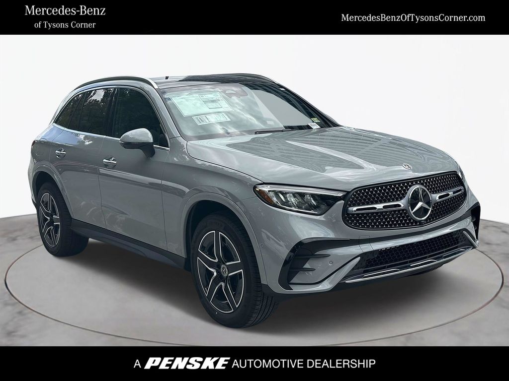 2025 Mercedes-Benz GLC 300 Hero Image