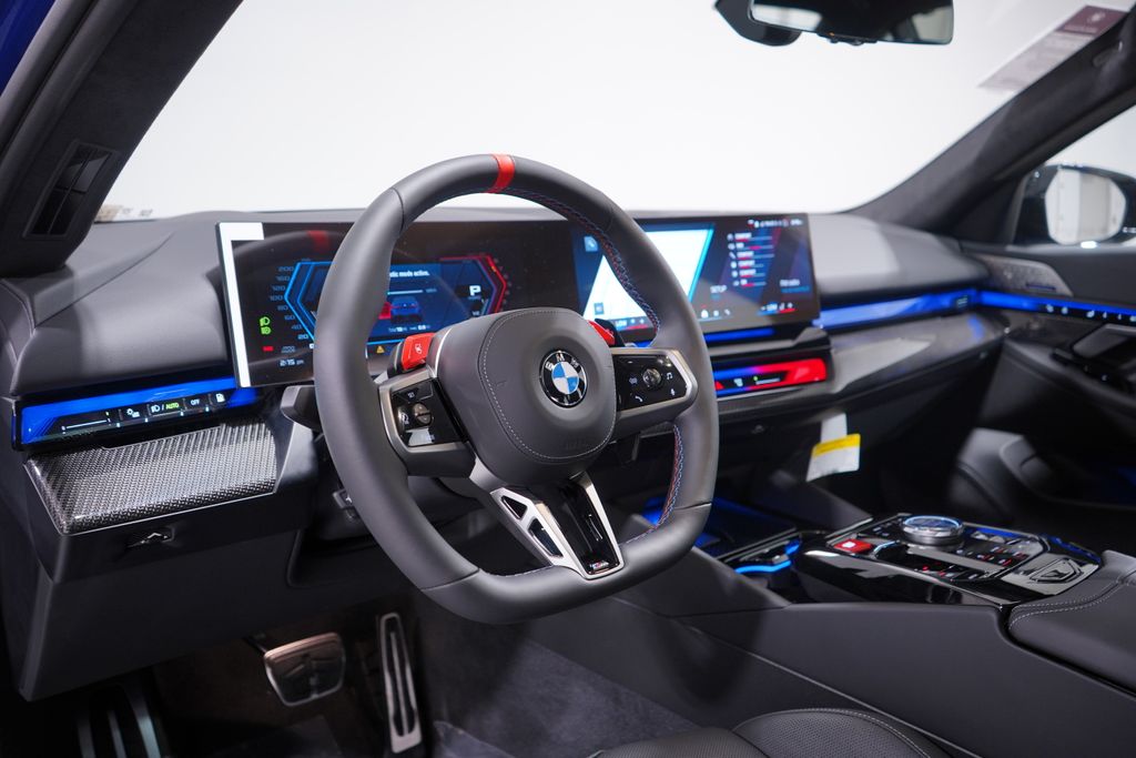 Thumbnail: 2026 BMW M5 - 6