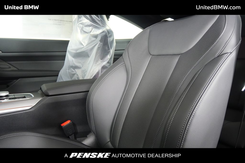 Thumbnail: 2026 BMW 4 Series - 11