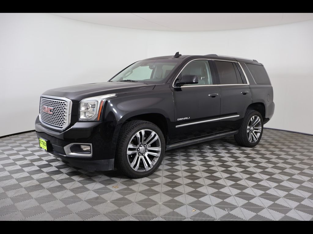 2017 GMC Yukon 4WD Denali's photo