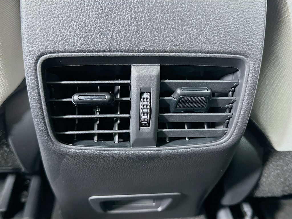 Thumbnail: 2025 Toyota Corolla Cross - 25