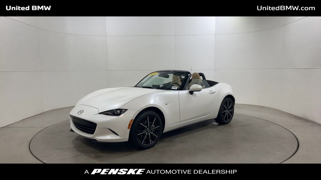 Thumbnail: 2024 Mazda MX-5 Miata - 4