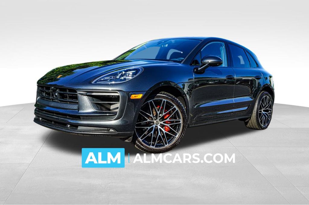 2024 Porsche Macan S's photo