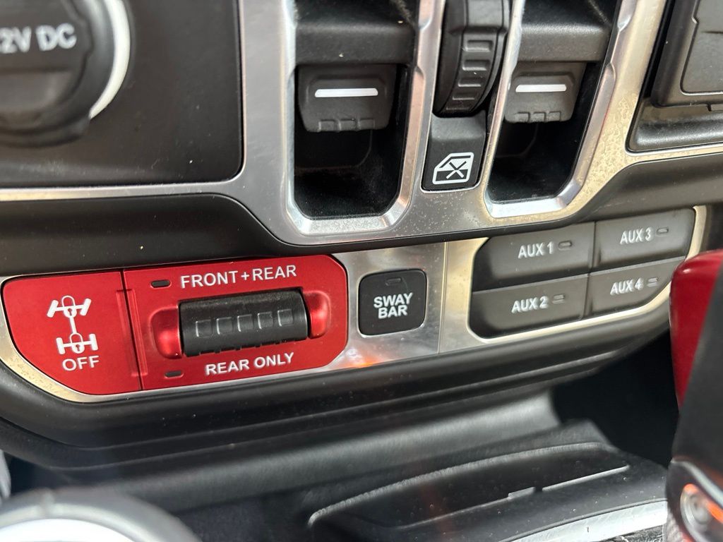 Used 2018 Jeep Wrangler SUV