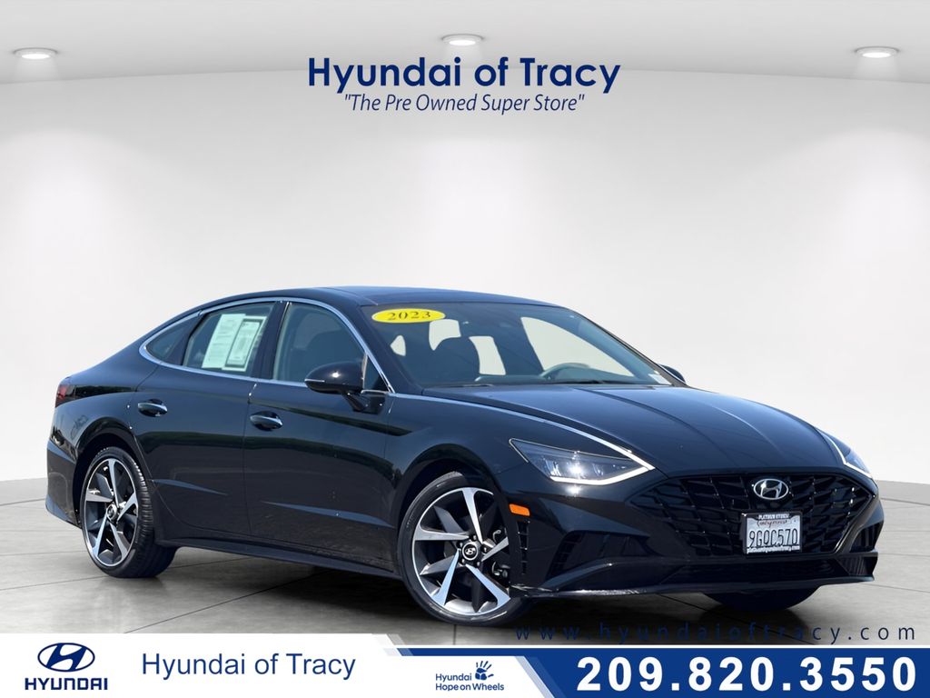 Onyx Black 2023 Hyundai Sonata Sedan Front-Wheel Drive 8-Speed Automatic
