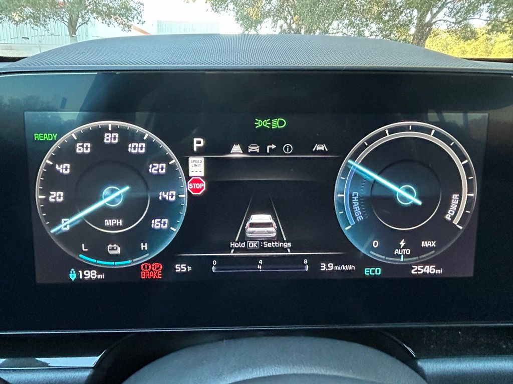 Thumbnail: 2023 Kia Niro - 22