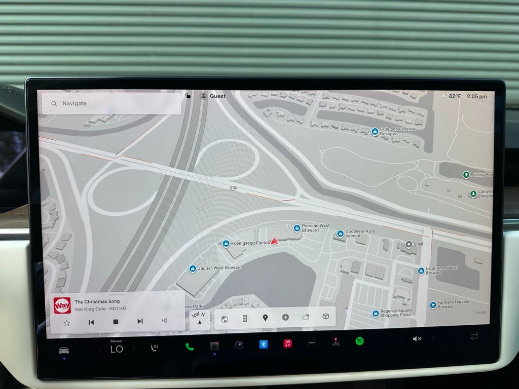 Thumbnail: 2022 Tesla Model S - 25