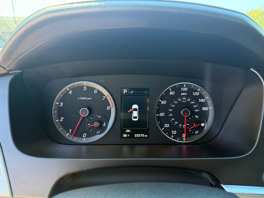 Thumbnail: 2015 Hyundai Sonata - 17