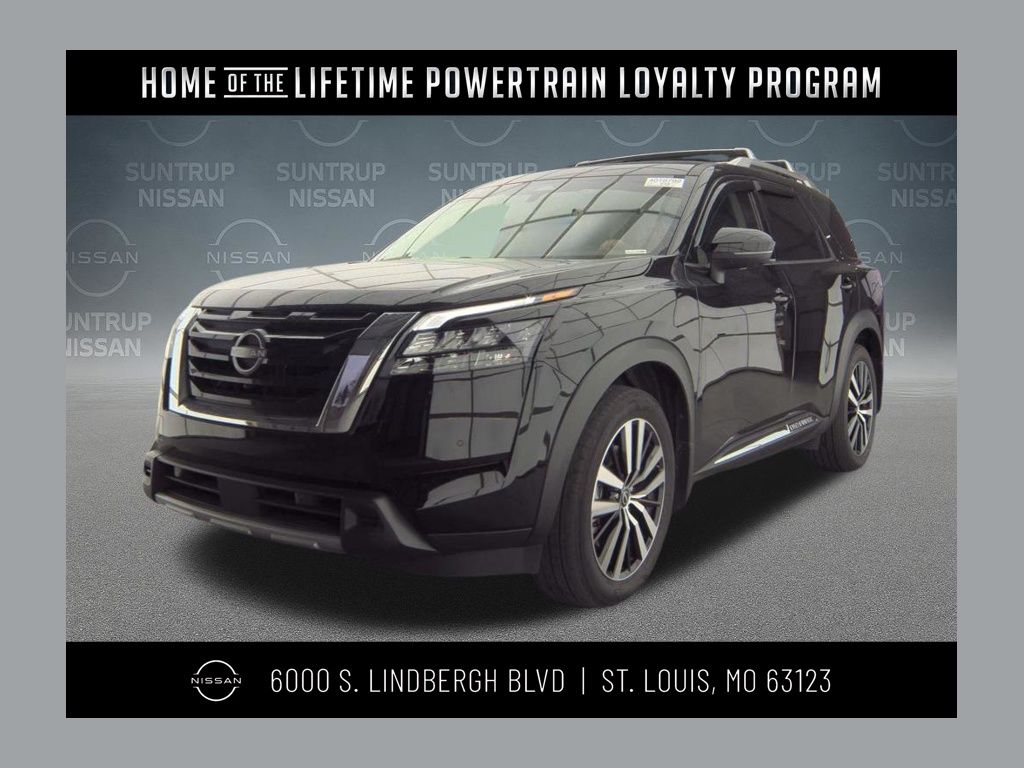 2025 Nissan Pathfinder Platinum FWD