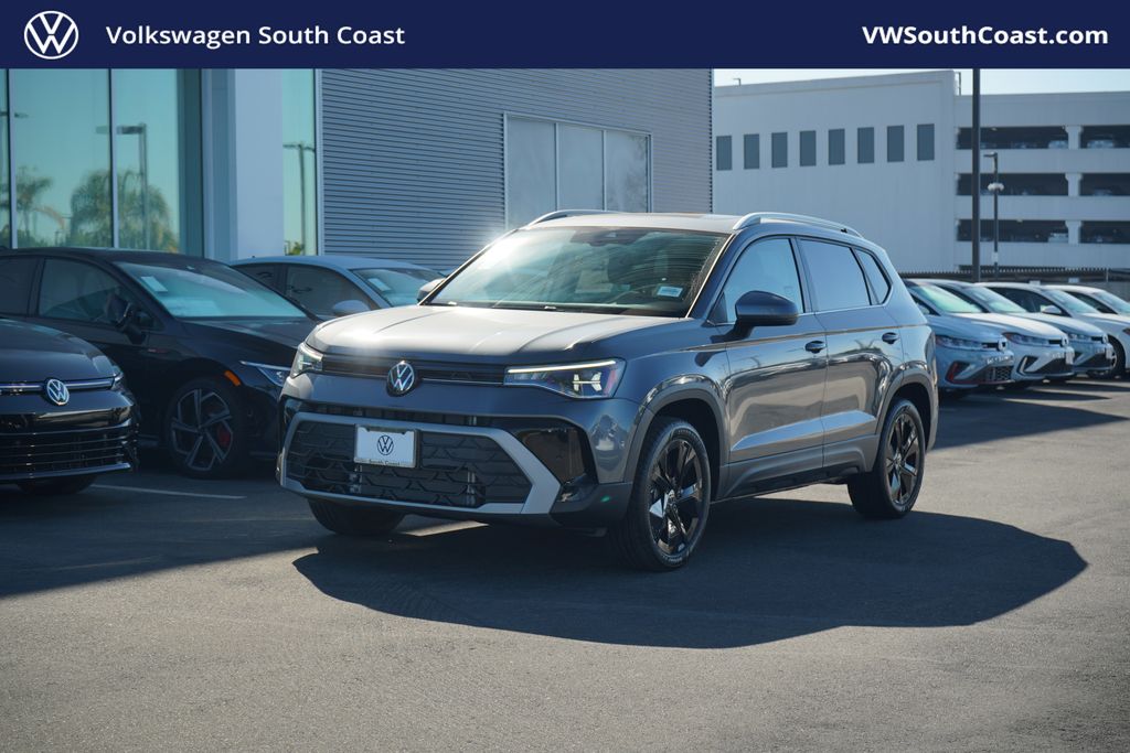 2025 Volkswagen Taos SE -
                Santa Ana, CA