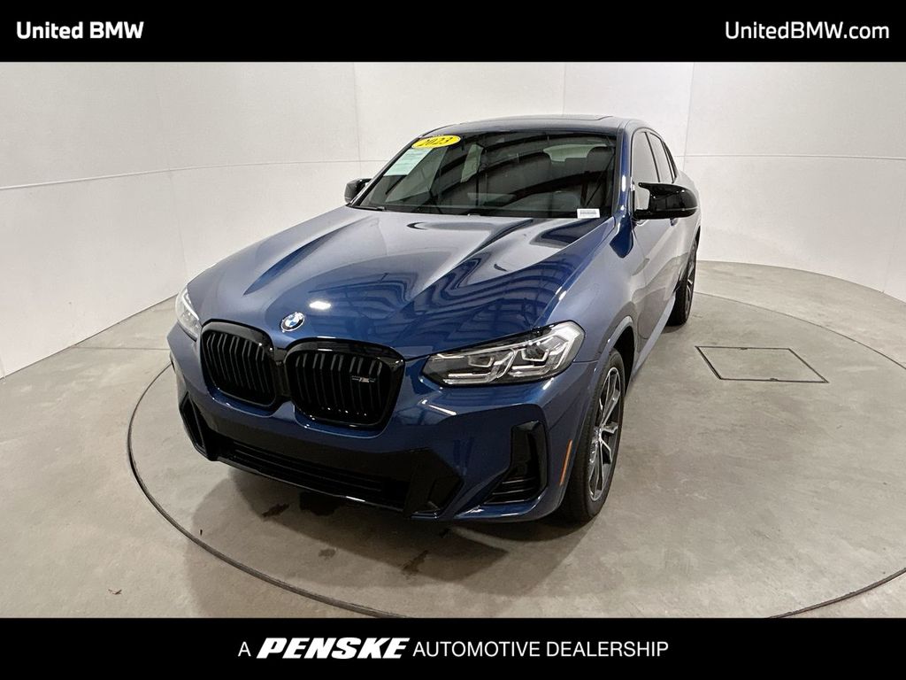 2023 BMW X4 M40i Hero Image