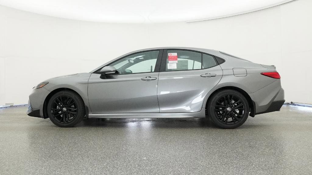 2025 Toyota Camry SE 20