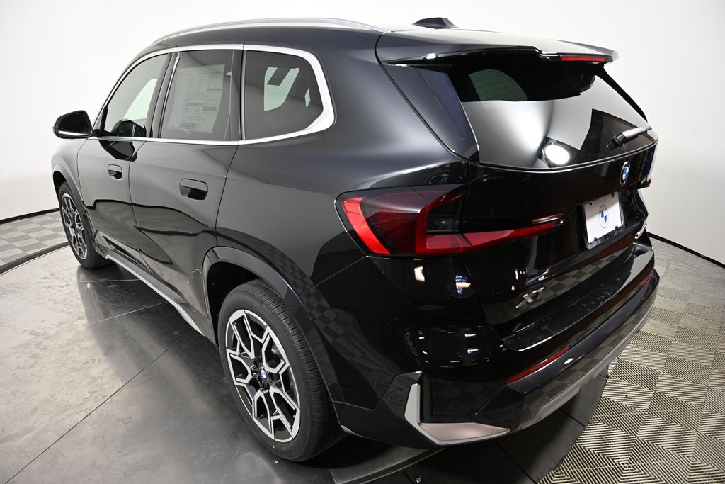 Thumbnail: 2025 BMW X1 - 3