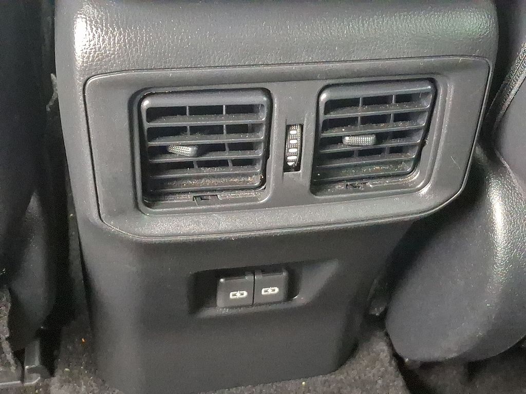 Thumbnail: 2023 Toyota RAV4 - 11