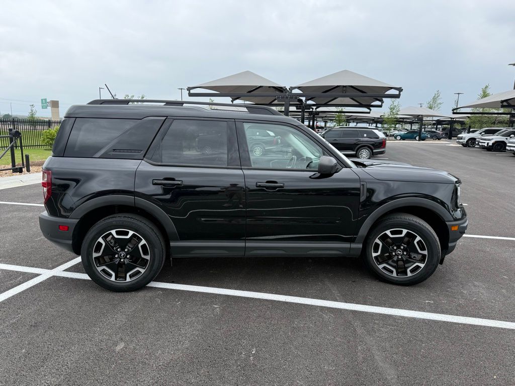 Thumbnail: 2021 Ford Bronco Sport - 4