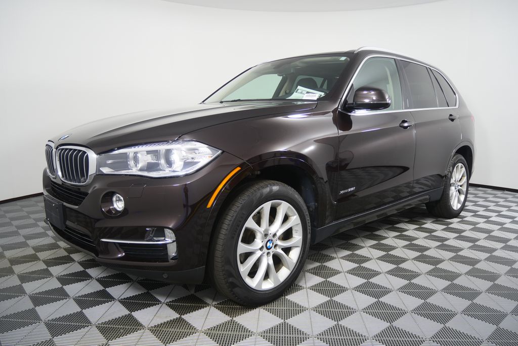 Thumbnail: 2015 BMW X5 - 7