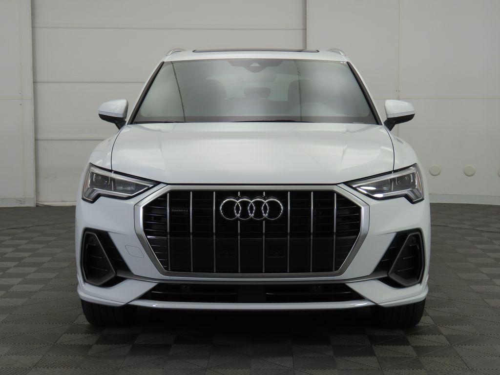 Thumbnail: 2025 Audi Q3 - 2