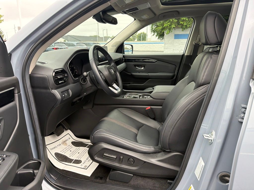 Thumbnail: 2025 Honda Pilot - 17