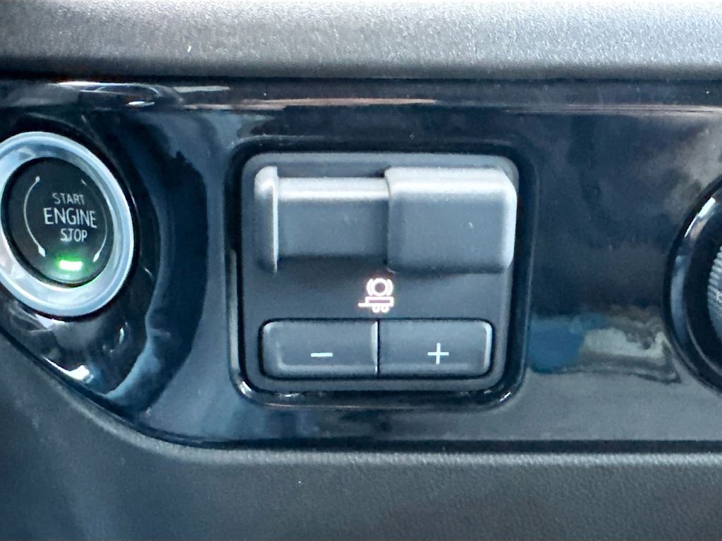 2024 Chevrolet Silverado 3500HD LT - Photo 20