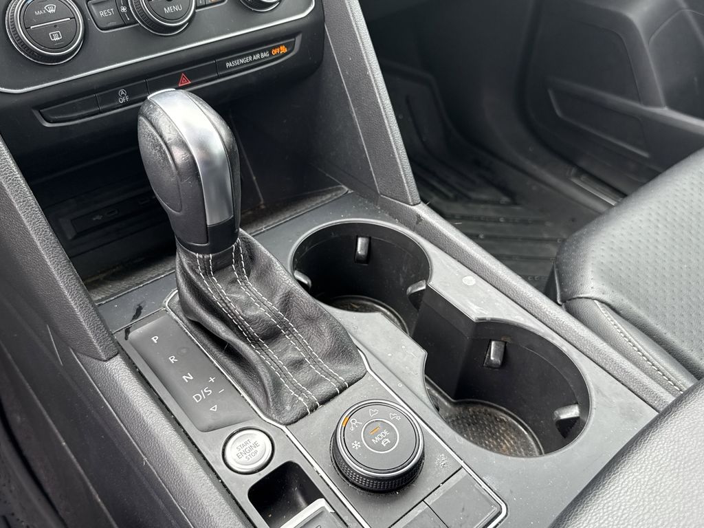 2021 Volkswagen Atlas 3.6L V6 SE w/Technology White at Wharton Chevrolet GMC