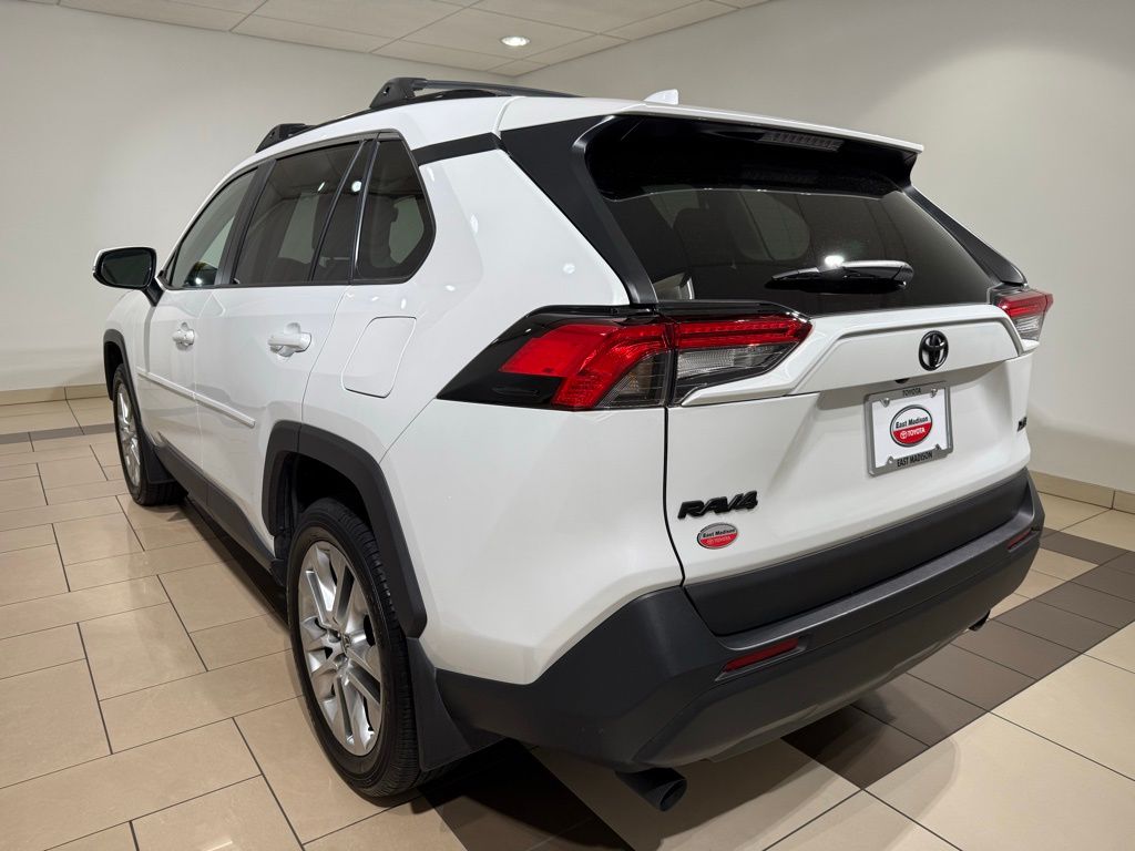 Thumbnail: 2025 Toyota RAV4 - 3