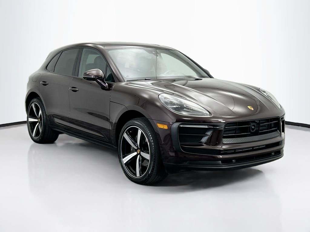 Thumbnail: 2025 Porsche Macan - 9