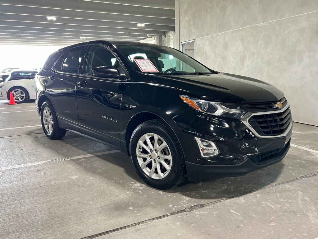 Used 2018 Chevrolet Equinox LT with VIN 2GNAXJEV0J6271828 for sale in Miami, FL