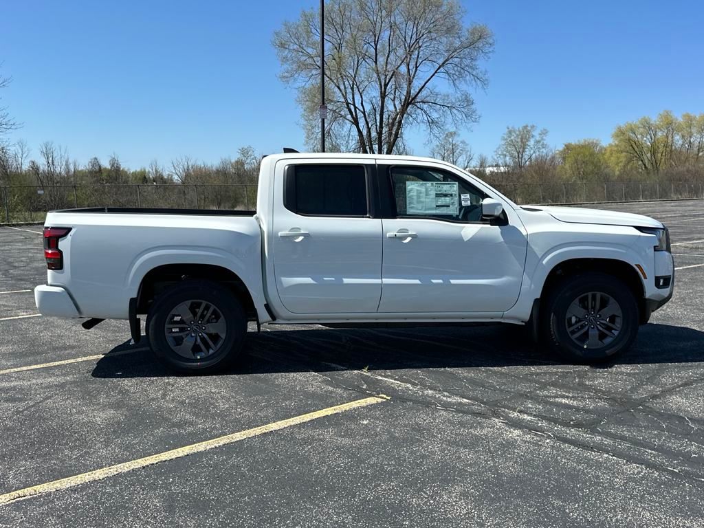 2025 Nissan Frontier SV photo