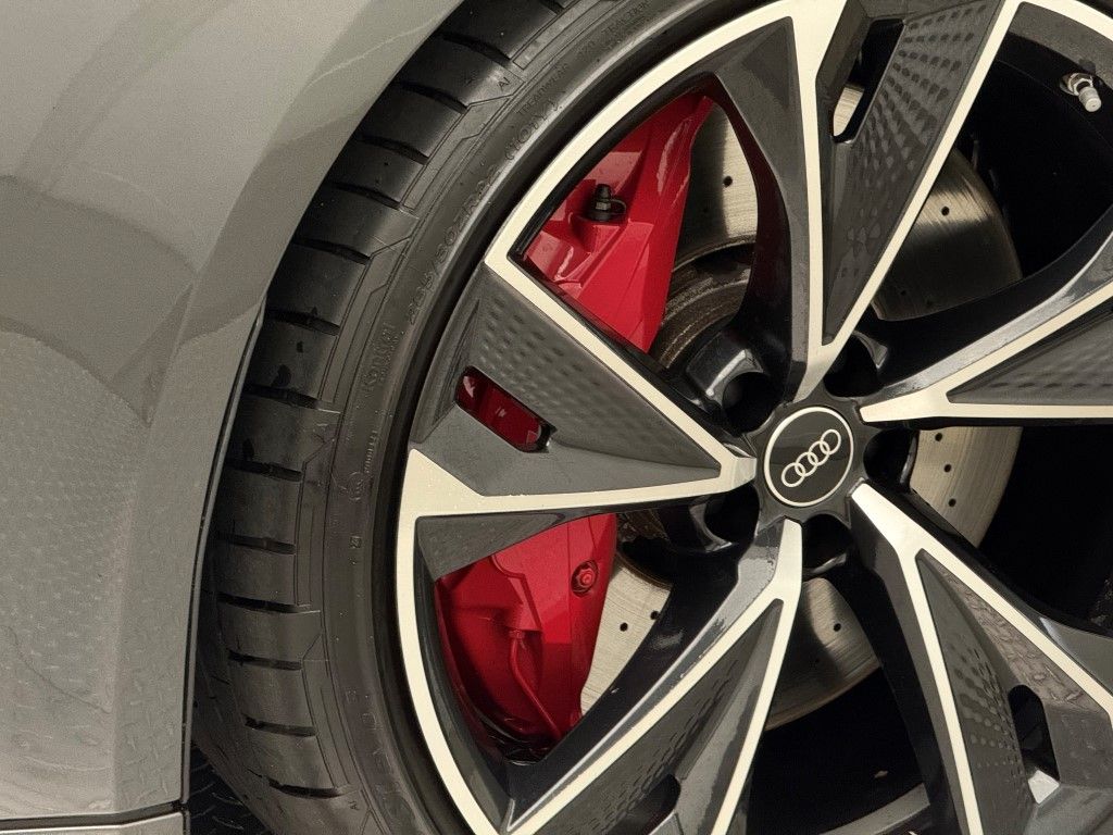 Thumbnail: 2023 Audi RS 7 - 16