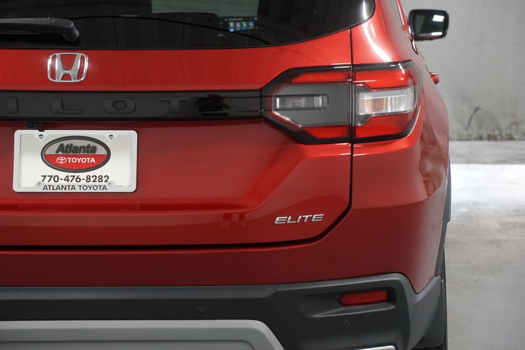 Thumbnail: 2023 Honda Pilot - 10